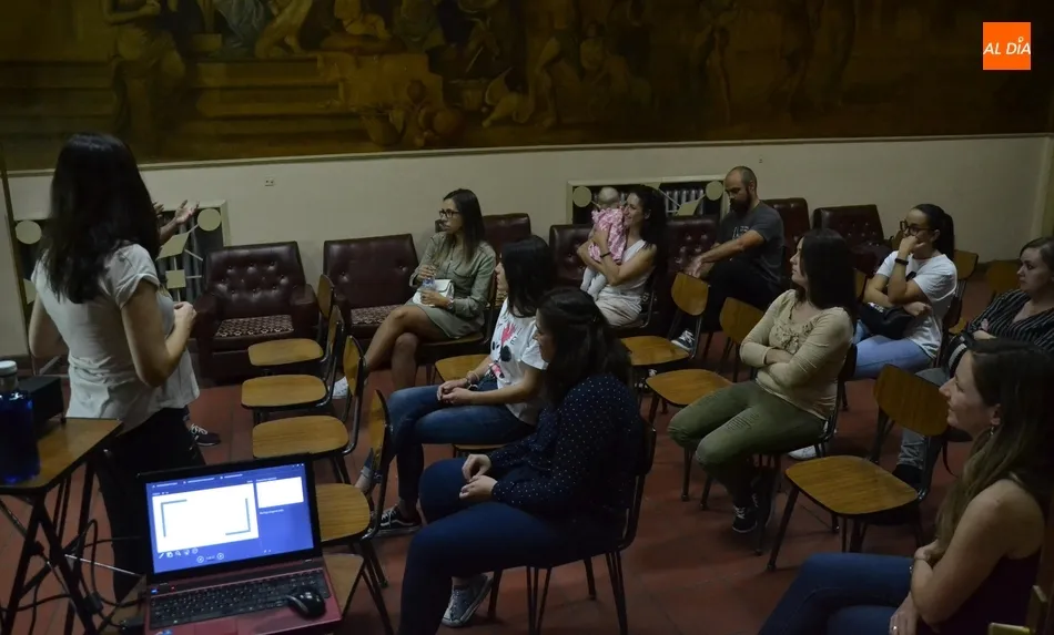 Foto 4 - La pediatra del Centro de Salud abre las actividades de &lsquo;La Tribu del Beb&eacute;&rsquo;  