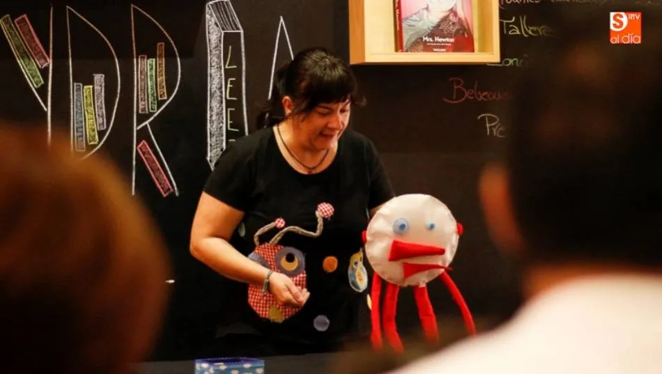 Habichuela, narradora salmantina, en una actuación anterior