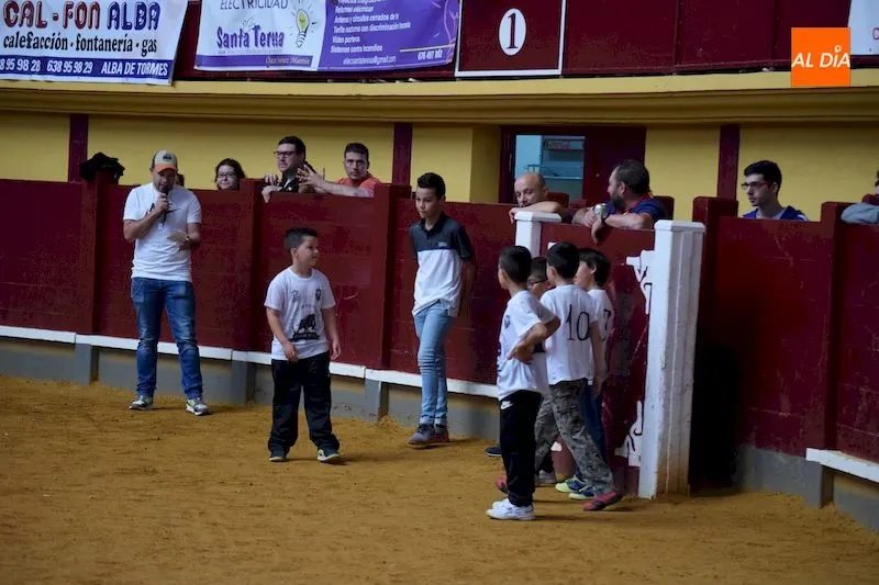 Foto 3 - Los m&aacute;s peque&ntilde;os demuestran su val&iacute;a en el concurso de recortes infantil