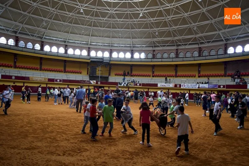 Foto 8 - El encierro ecol&oacute;gico infantil abre los actos taurinos de un d&iacute;a grande para la 15 de Octubre