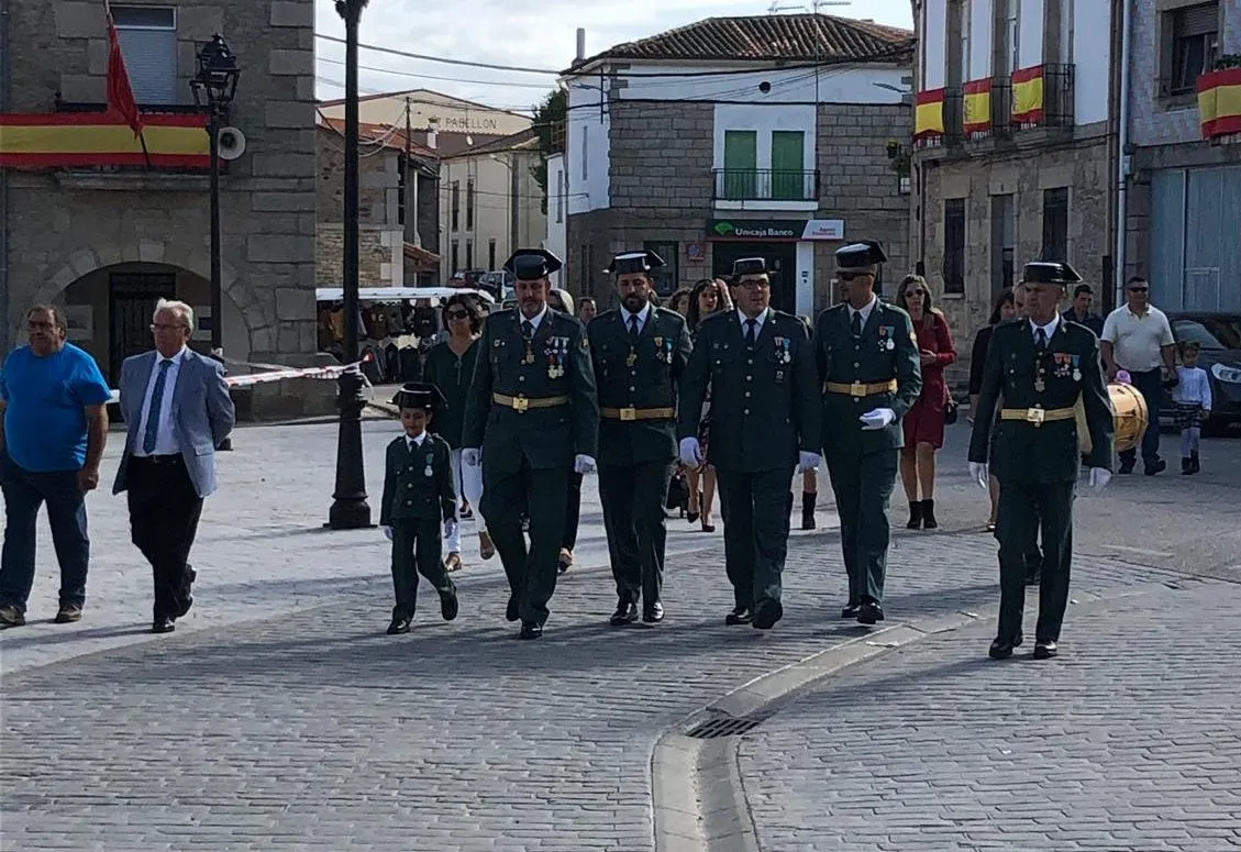 Foto 11 - La Guardia Civil celebra en la comarca de Vitigudino el d&iacute;a de la Virgen del Pilar  