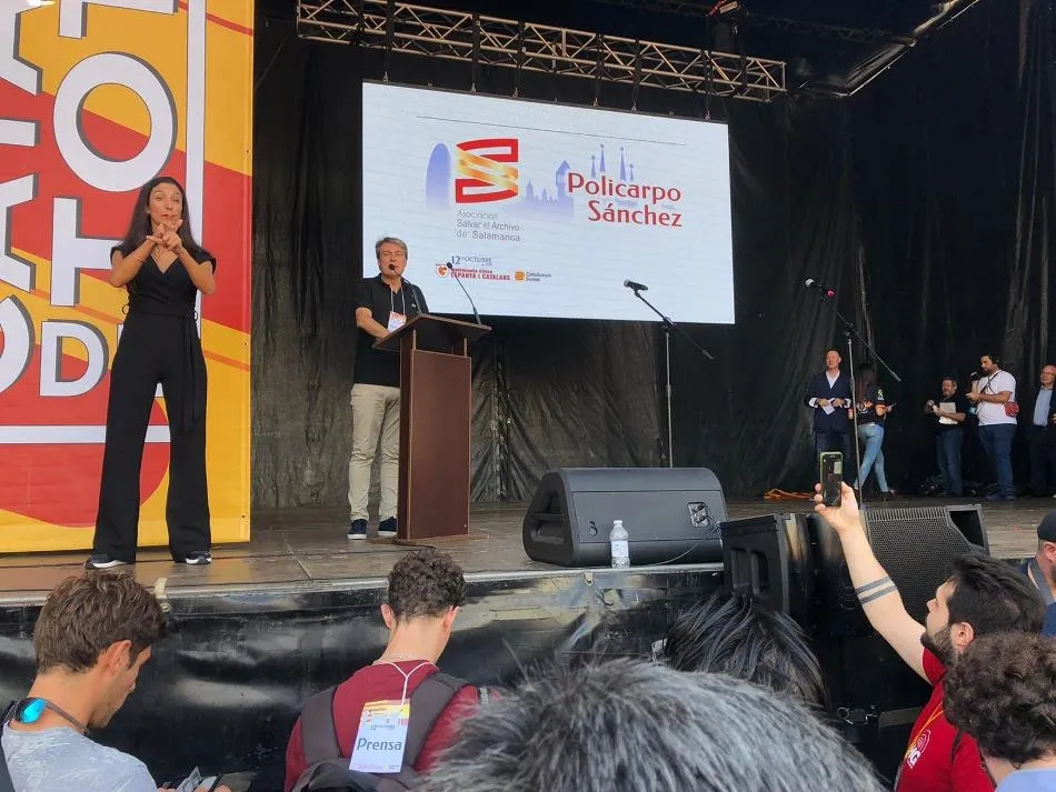 Foto 3 - El presidente de Salvar el Archivo de Salamanca agradece en Barcelona el apoyo de los catalanes