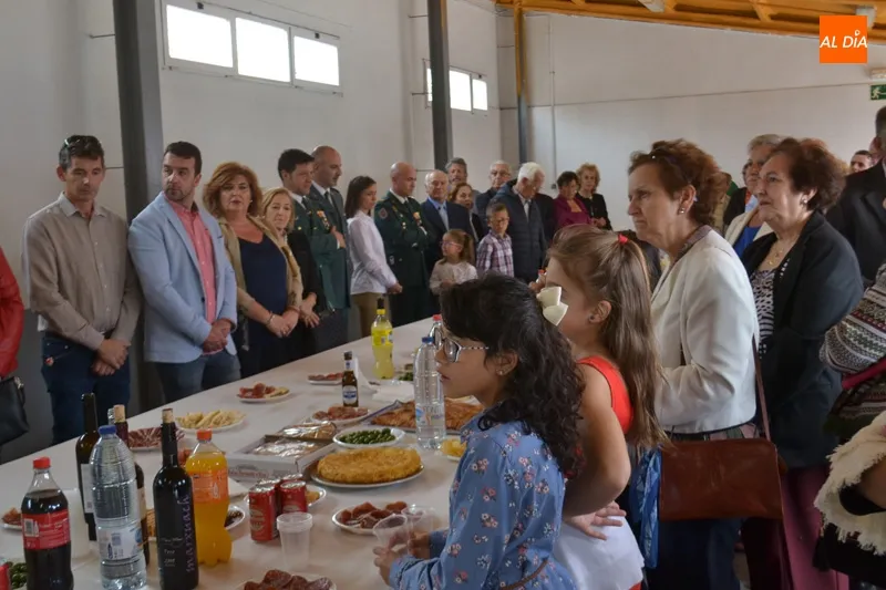 Foto 2 - La Guardia Civil de Pe&ntilde;aranda, arropada por cientos de vecinos en la festividad de su patrona
