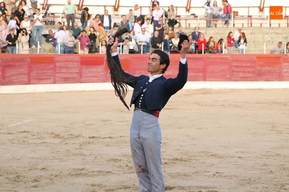 Foto 8 - &Eacute;xito del Festival taurino en Ledesma a beneficio de la Asociaci&oacute;n de Enfermedades Raras de...