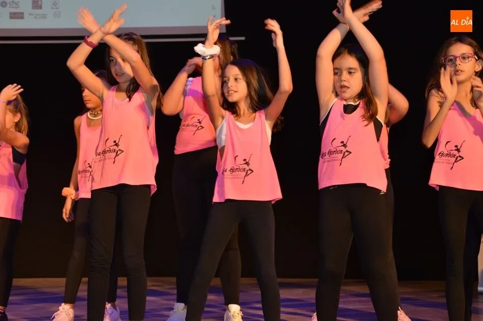 Foto 10 - Gran ambiente y derroche de solidaridad en la Gala Ben&eacute;fica de Pyfano contra el c&aacute;ncer infantil