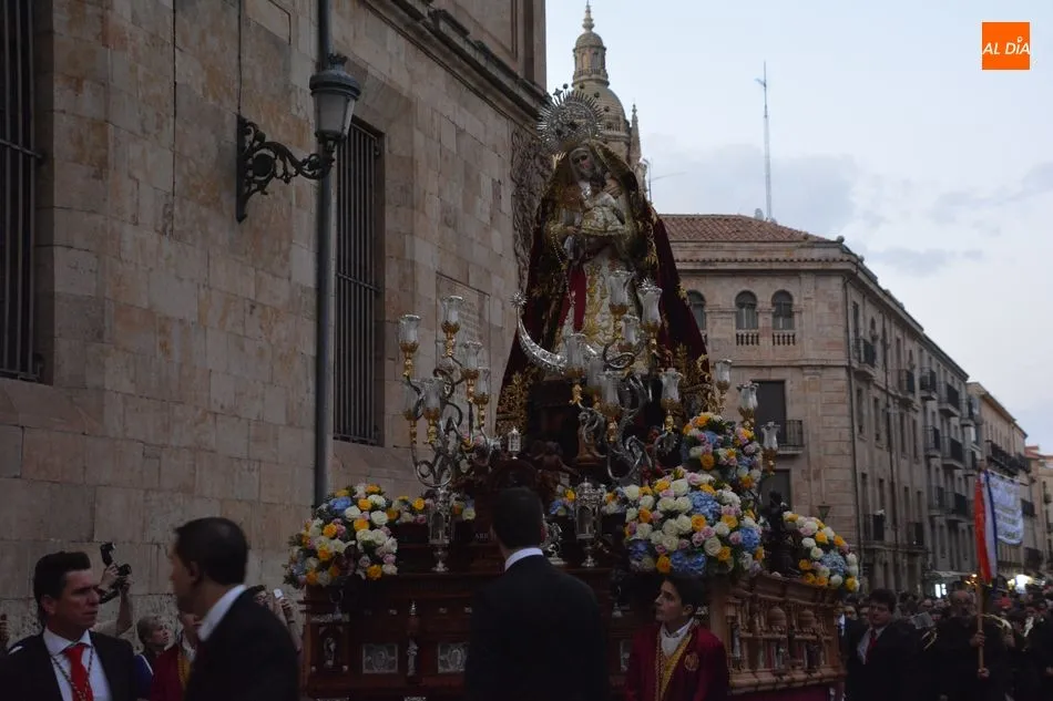 Foto 5 - La Procesi&oacute;n General del Rosario envuelve de religiosidad el casco hist&oacute;rico
