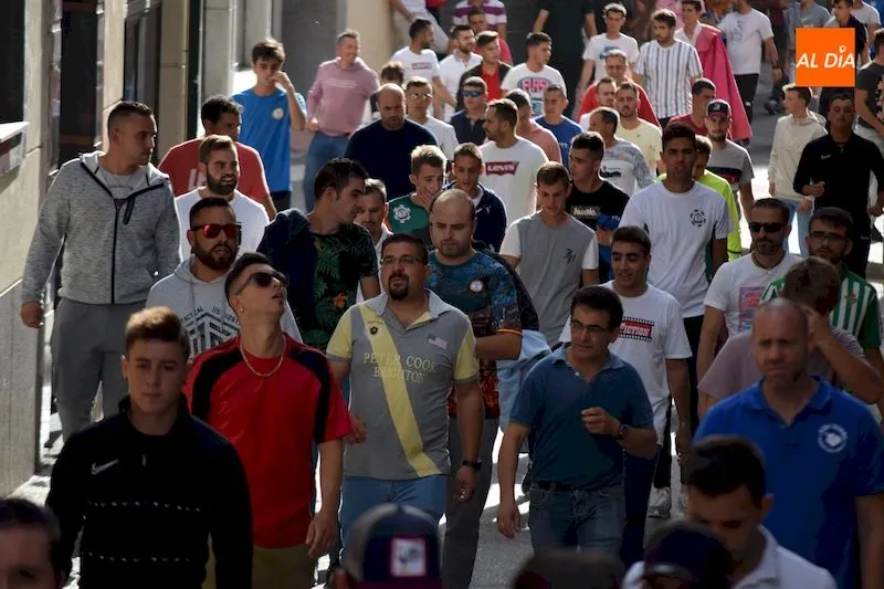 Foto 4 - Los toros del caj&oacute;n atrajeron numeroso p&uacute;blico a Alba de Tormes
