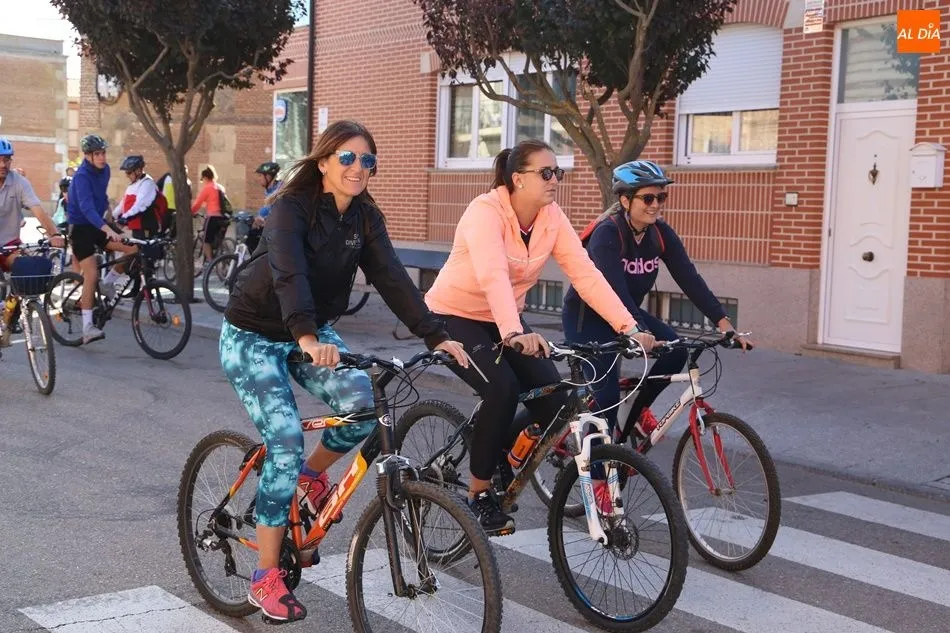 Foto 8 - Pedaladas solidarias en favor de C&aacute;ritas
