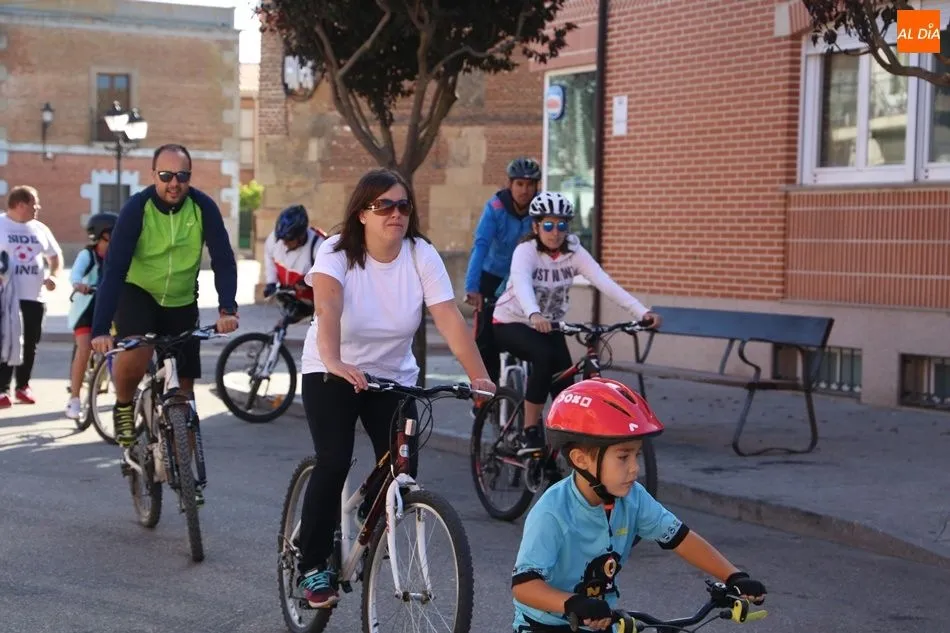 Foto 6 - Pedaladas solidarias en favor de C&aacute;ritas
