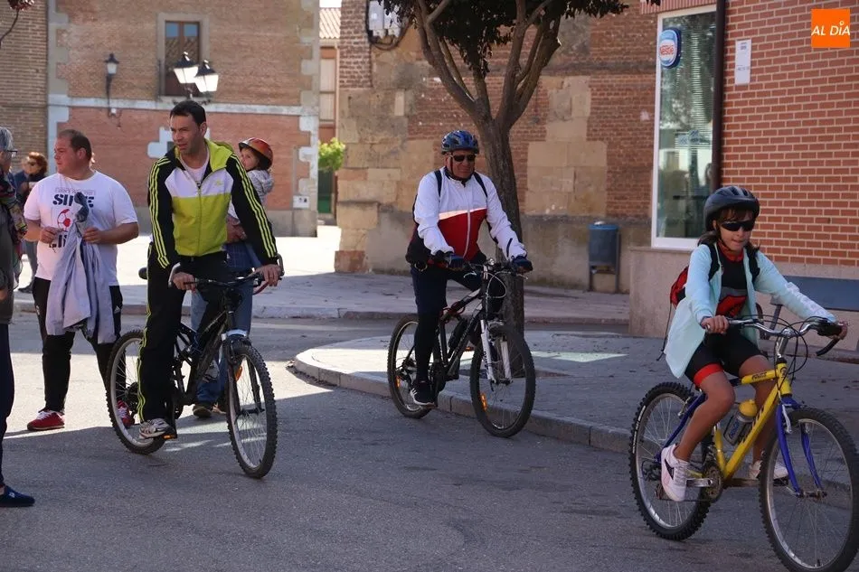Foto 3 - Pedaladas solidarias en favor de C&aacute;ritas