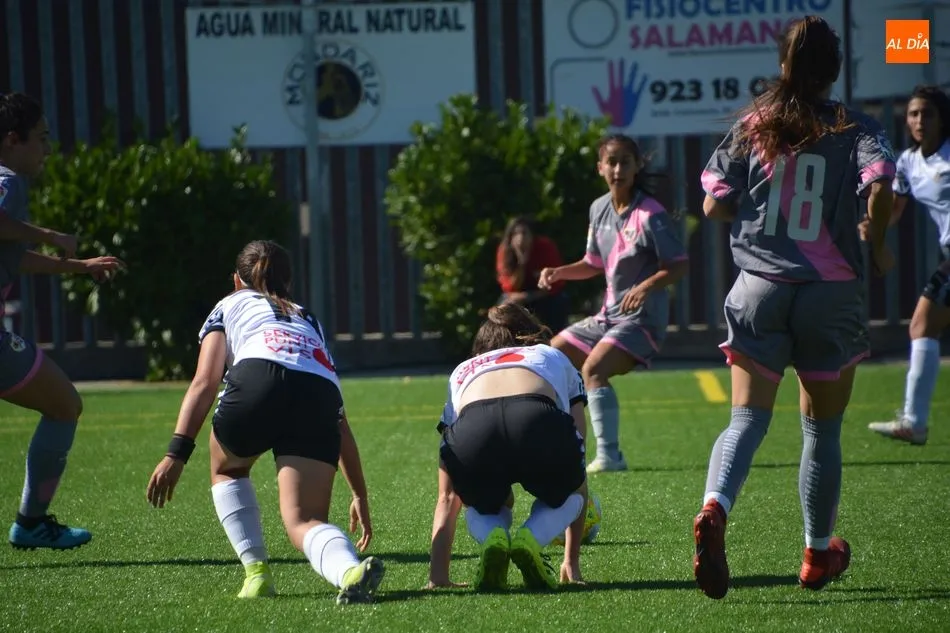 Foto 4 - El Salamanca UDS Femenino saca su potencial y remonta dos veces al Rayo Vallecano (3-2)