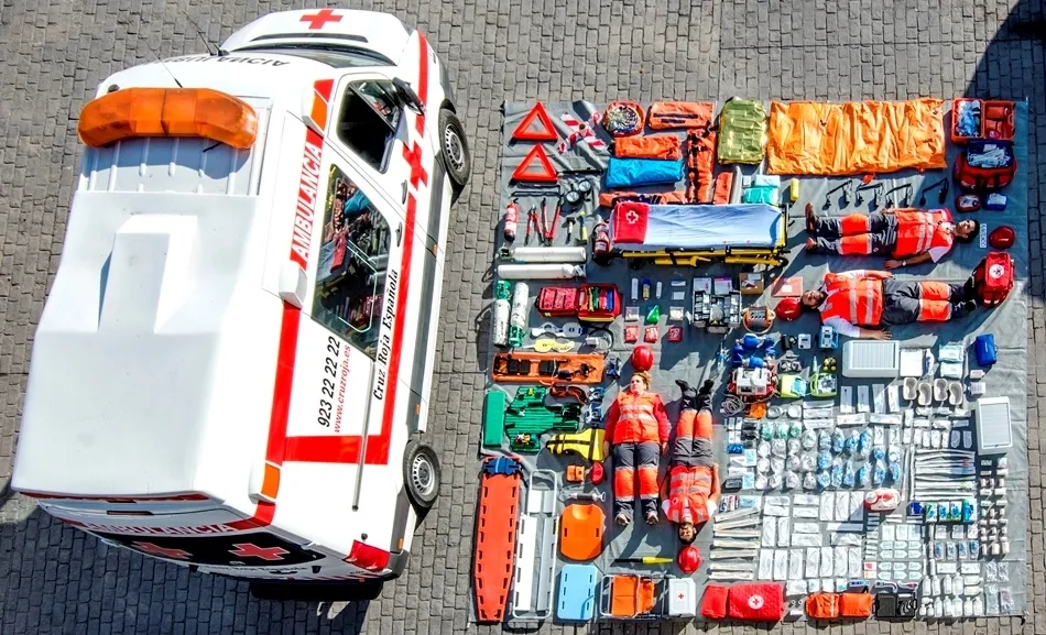 Cruz Roja Salamanca se suma al reto mundial de los ‘#tetrischallenge’ con una de sus ambulancias