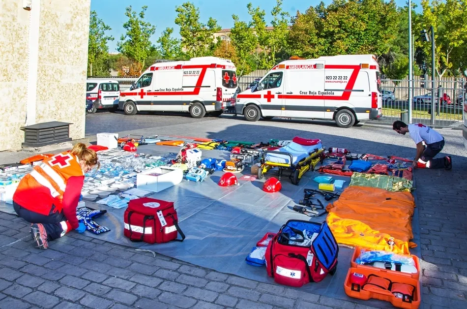 Foto 5 - Cruz Roja Salamanca se suma al reto mundial de los &lsquo;#tetrischallenge&rsquo; con una de sus ambulancias