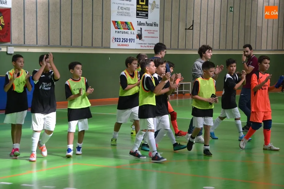 Foto 4 - La formaci&oacute;n A se lleva el intens&iacute;simo primer derby federado de los alevines del III Columnas  