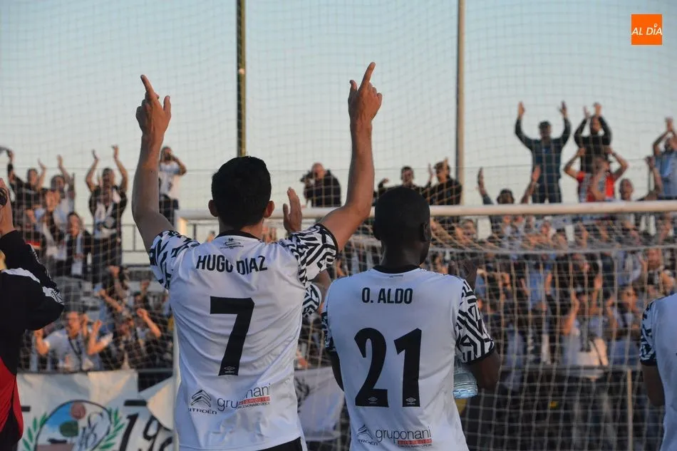 Foto 9 - Al Salamanca UDS le sale muy caro ganar el derbi al Guijuelo (1-2)
