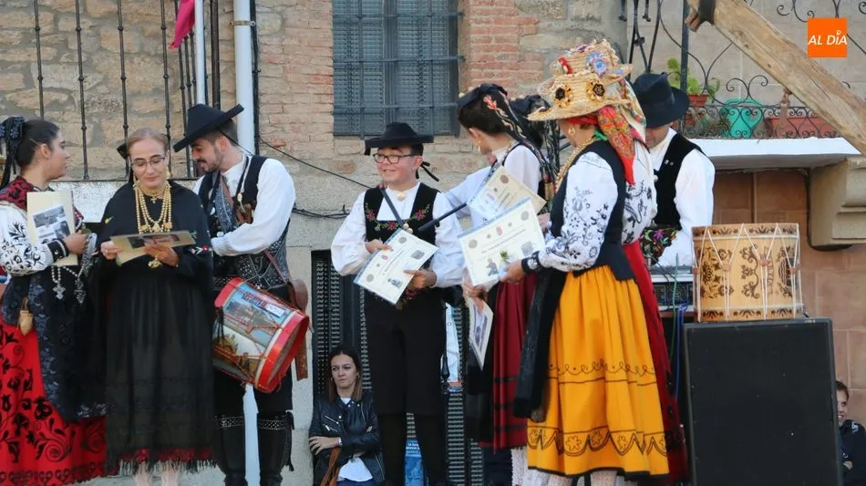 Foto 2 - El II Certamen de Tamborileros &lsquo;Andr&eacute;s Calles&rsquo; re&uacute;ne en Guadramiro a una veintena de...