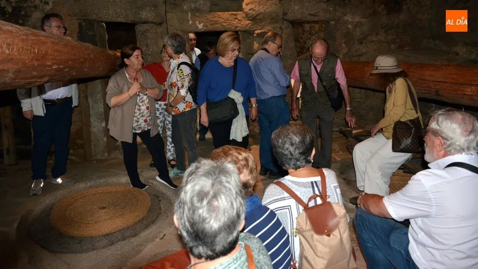 Foto 2 - El Museo de Patrimonio Industrial de Barcelona apoya a Tod@v&iacute;a en la recuperaci&oacute;n de la V&iacute;a...