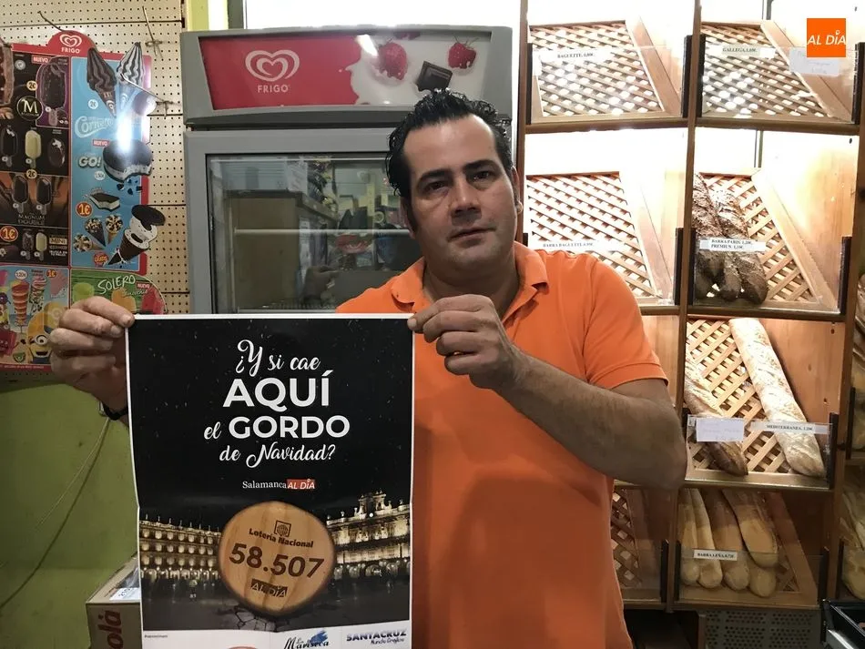 Foto 5 - La loter&iacute;a de SALAMANCArtv AL D&Iacute;A con el n&uacute;mero 58.507 corre por la capital y toda la provincia  