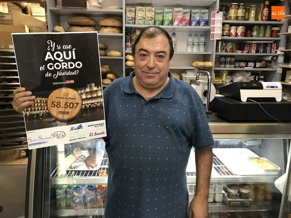 Foto 2 - La loter&iacute;a de SALAMANCArtv AL D&Iacute;A con el n&uacute;mero 58.507 corre por la capital y toda la provincia  