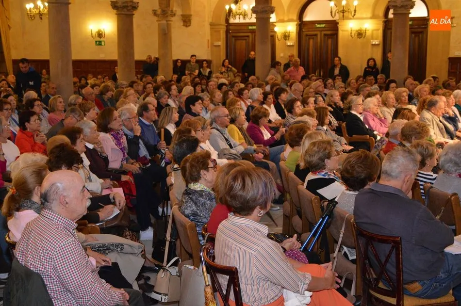 Foto 2 - Ana Mar&iacute;a Carabias ofrece la conferencia&nbsp;&lsquo;Beatriz Galindo y Luc&iacute;a de Medrano: Historia y...