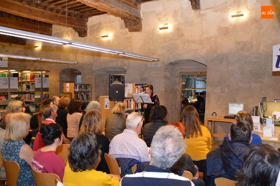 Foto 2 - La Casa de las Conchas celebra con una lectura de textos en voz alta el D&iacute;a de las Escritoras