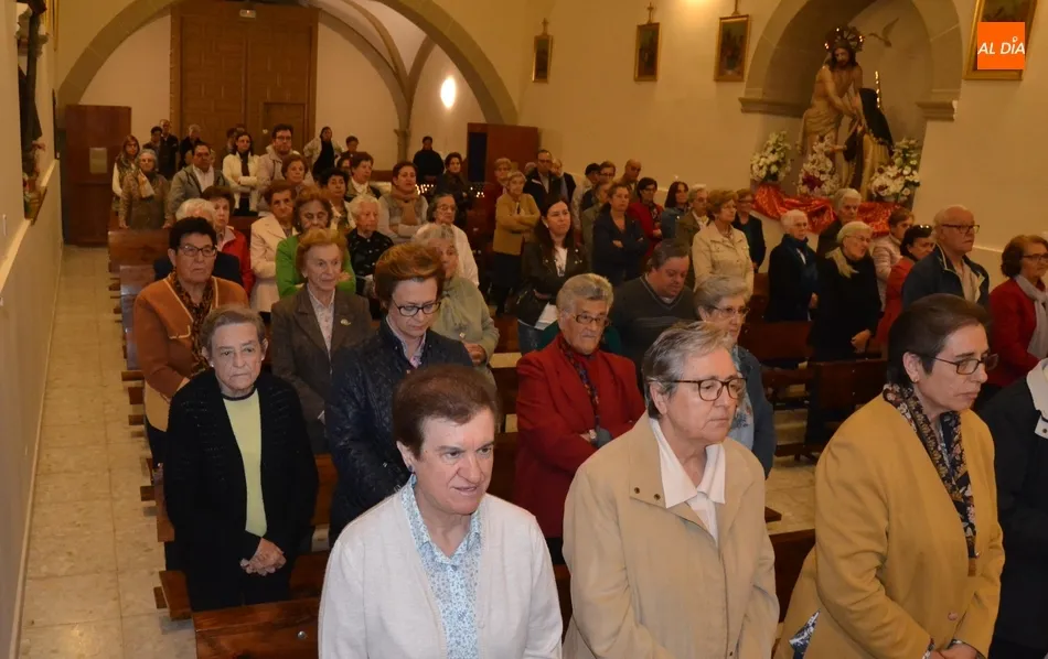 Foto 6 - Concurrida celebraci&oacute;n de la festividad de Santa Teresa en el Convento de las Carmelitas  