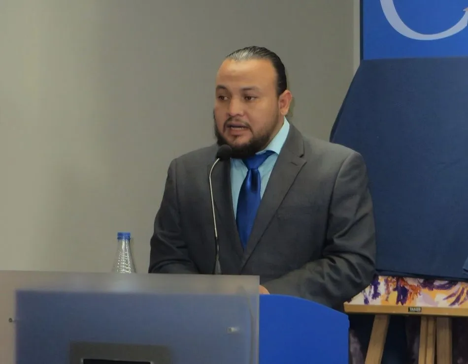 Foto 4 - El Premio &lsquo;Pilar Fern&aacute;ndez Labrador&rsquo; viaja a El Salvador con Luis Borja