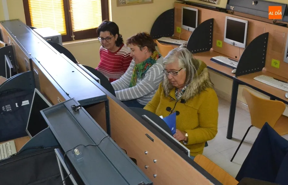 Foto 2 - Arranca la nueva tanda de cursos de inform&aacute;tica, que cuentan con 53 alumnos en total  