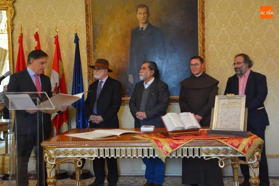 Foto 3 - Iv&aacute;n O&ntilde;ate y David Cort&eacute;s Cab&aacute;n, nuevos &lsquo;Hu&eacute;spedes Distinguidos&rsquo; de Salamanca