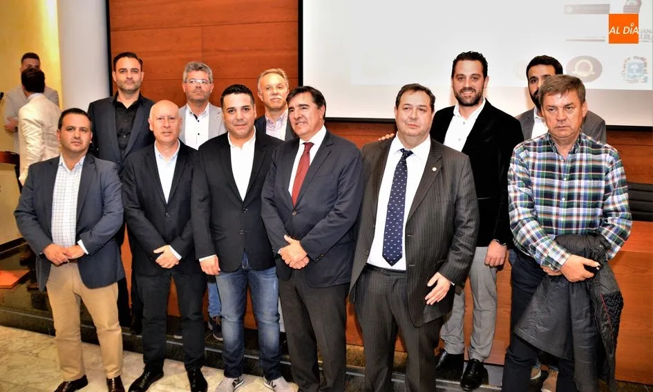 Autoridades y empresarios salmantinos han asistido a la presentación de What Jamón?. Foto: Ángel Merino