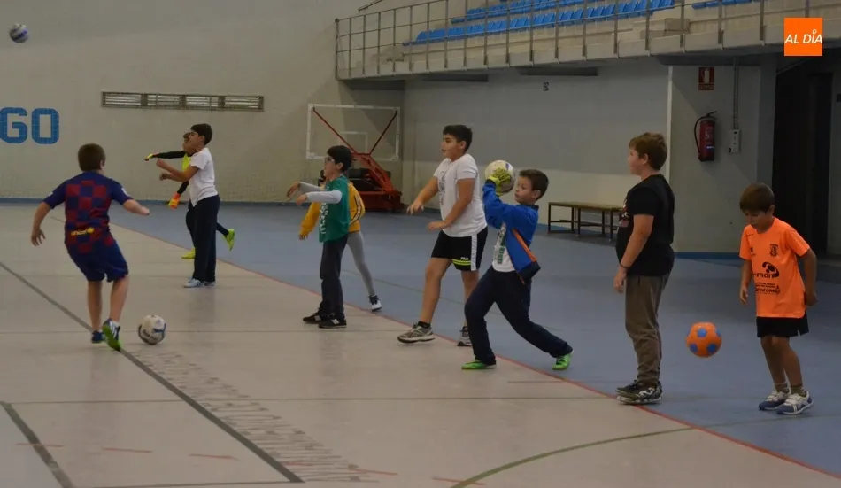 Foto 7 - La Escuela Municipal de F&uacute;tbol Sala re&uacute;ne este curso a medio centenar de ni&ntilde;os  