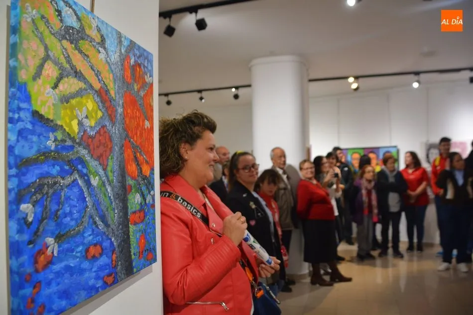 Foto 2 - El Espacio Joven expone las obras de 14 artistas del Taller de Artes Pl&aacute;sticas de la Fundaci&oacute;n...