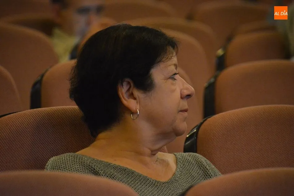 Foto 6 - La profesora M&ordf; &Aacute;ngeles Recio imparte una charla sobre &lsquo;La traducci&oacute;n de la fraseolog&iacute;a en la ...