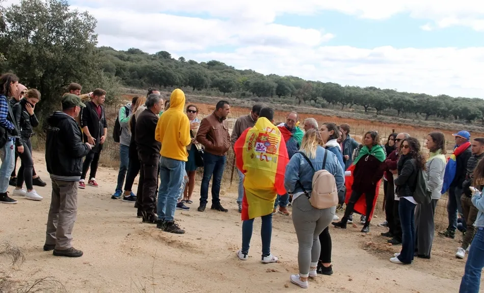 Foto 5 - J&oacute;venes de ocho pa&iacute;ses europeos protestan en Retortillo contra la mina de uranio  