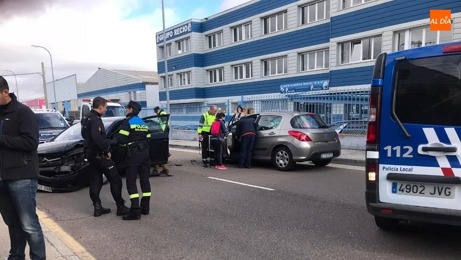Foto 2 - Una persecuci&oacute;n policial acaba con un accidente de tr&aacute;fico en el pol&iacute;gono El Montalvo