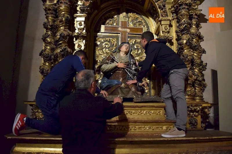 La talla de la Virgen de la Dolorosa será restaurada próximamente / Pedro Zaballos