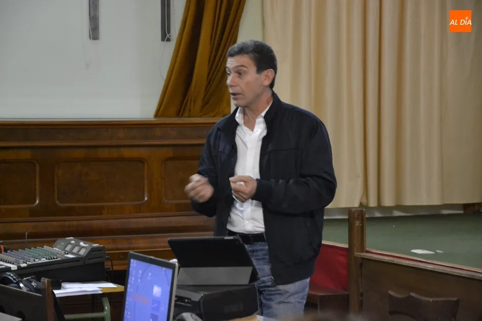 Foto 4 - El IES Fray Diego retoma su proyecto contra el acoso escolar poniendo el foco en las redes sociales ...
