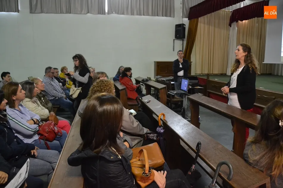 Foto 6 - El IES Fray Diego retoma su proyecto contra el acoso escolar poniendo el foco en las redes sociales ...