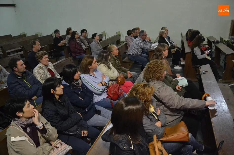 Foto 2 - El IES Fray Diego retoma su proyecto contra el acoso escolar poniendo el foco en las redes sociales ...
