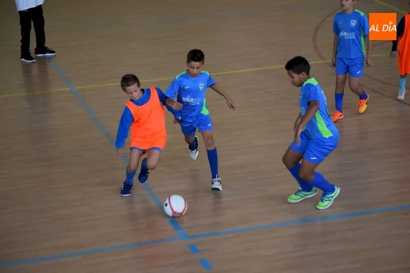 Foto 2 - El pabell&oacute;n se convierte en el epicentro del deporte albense con la disputa de los torneos de...