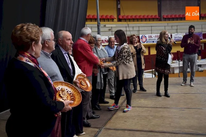 Foto 5 - Los mayores de Alba de Tormes se dan un merecido homenaje