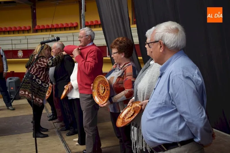 Foto 2 - Los mayores de Alba de Tormes se dan un merecido homenaje