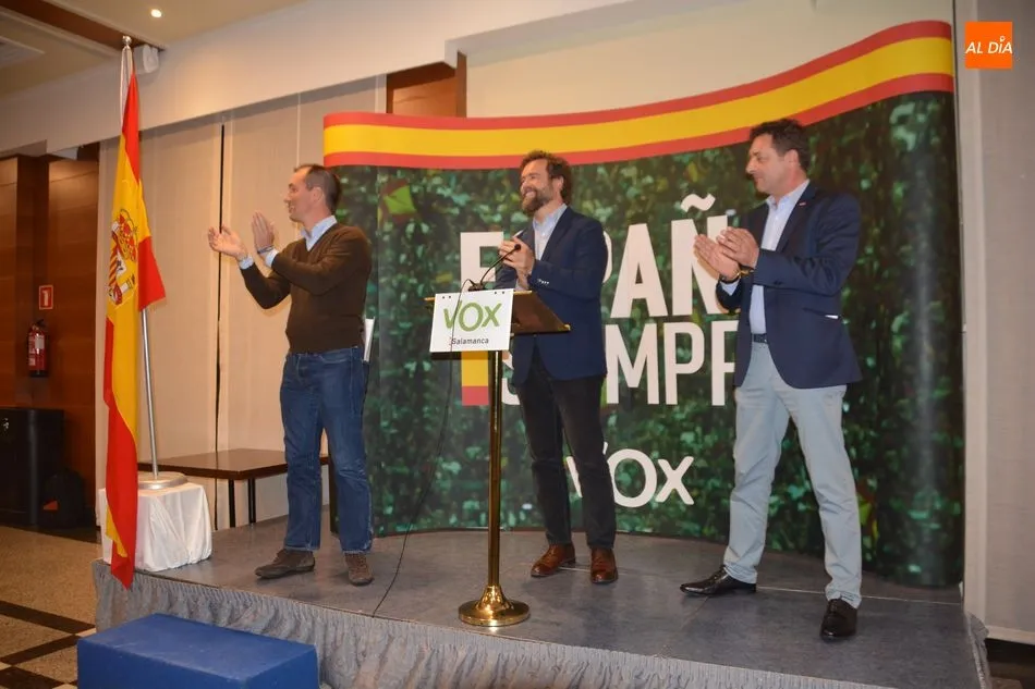 Foto 4 - Espinosa de los Monteros asegura que Vox trabajar&aacute; para "ayudar a hacer a Espa&ntilde;a grande otra vez" ...