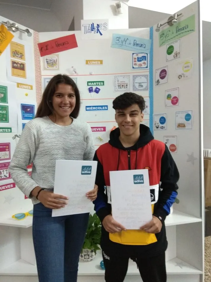 Foto 2 - Entrega de las acreditaciones Cambridge a 46 alumnos de Maristas  