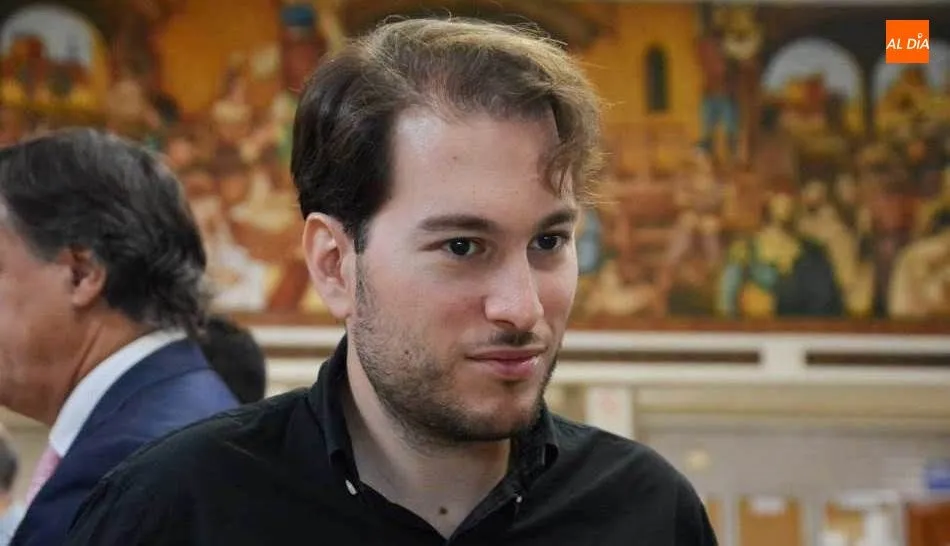 Foto 5 - El alcalde conoce los avances que el investigador Pablo Jambrina desarrolla con apoyo del...