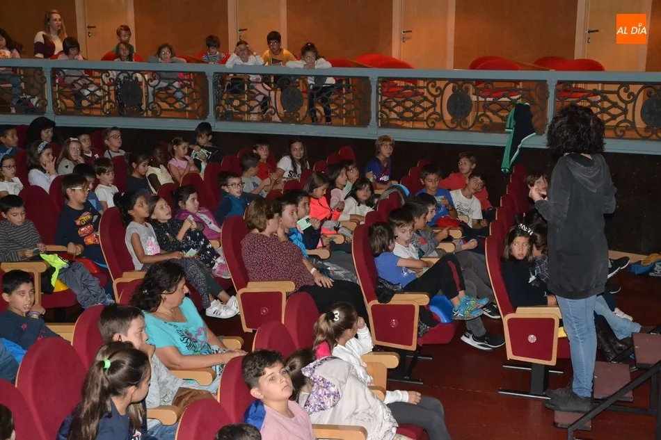 Foto 10 - La Escuela Municipal de Espectadores inicia el curso 2019/2020 con las &lsquo;Agallas&rsquo; de Kamaru...