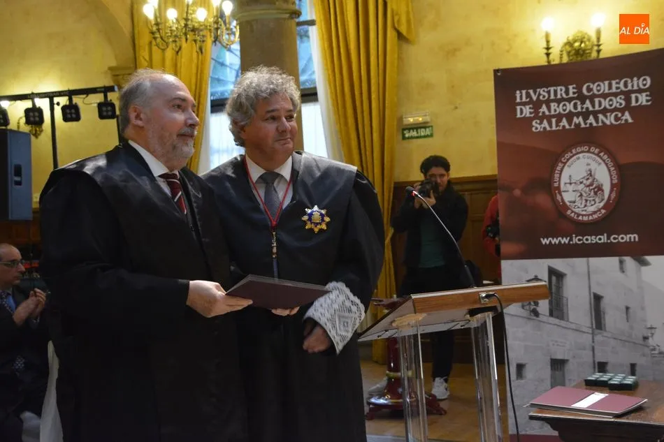 Foto 8 - El Colegio de Abogados finaliza sus fiestas con la jura de los nuevos letrados y la entrega de...