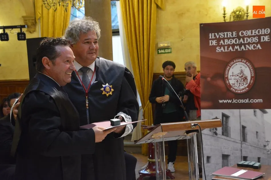 Foto 6 - El Colegio de Abogados finaliza sus fiestas con la jura de los nuevos letrados y la entrega de...
