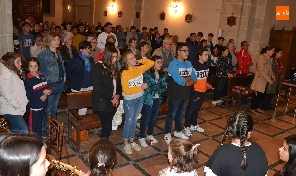 Rosa Herrera relata en la concurrida Vigilia del Domund su experiencia misionera en Albania  