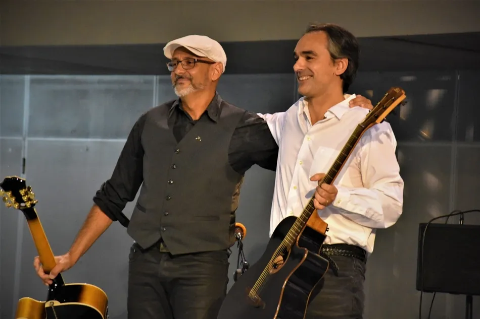 Foto 5 - Dos guitarras y voz, &lsquo;El hombre tranquilo&rsquo; en el Museo de Historia de la Automoci&oacute;n en...